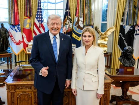 Стефанишина фотографией с Трампом опровергла, что не вручила верительные грамоты (обновлено)