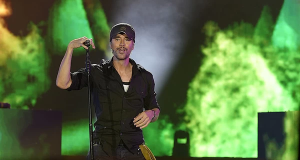 Энрике Иглесиас стал отцом в четвертый раз