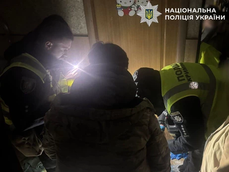 В квартире киевлянки, державшей волка, полиция обнаружила мертвую лису