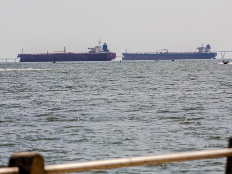 США перебрасывает элитные авиаподразделения в Карибский бассейн, на улицах Венесуэлы раздают оружие