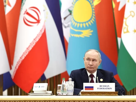 Росія і не прийме, і не відхилить мирний план України та США з 20 пунктів, - Bloomberg