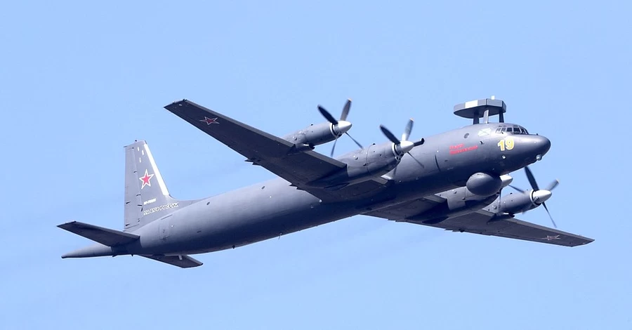 СБУ вразила літак-розвідник Іл-38Н перед атакою на субмарину РФ