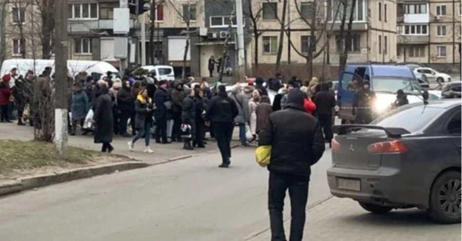  У Дніпрі чоловік поранив ножем двох військових ТЦК, один із них відкрив вогонь