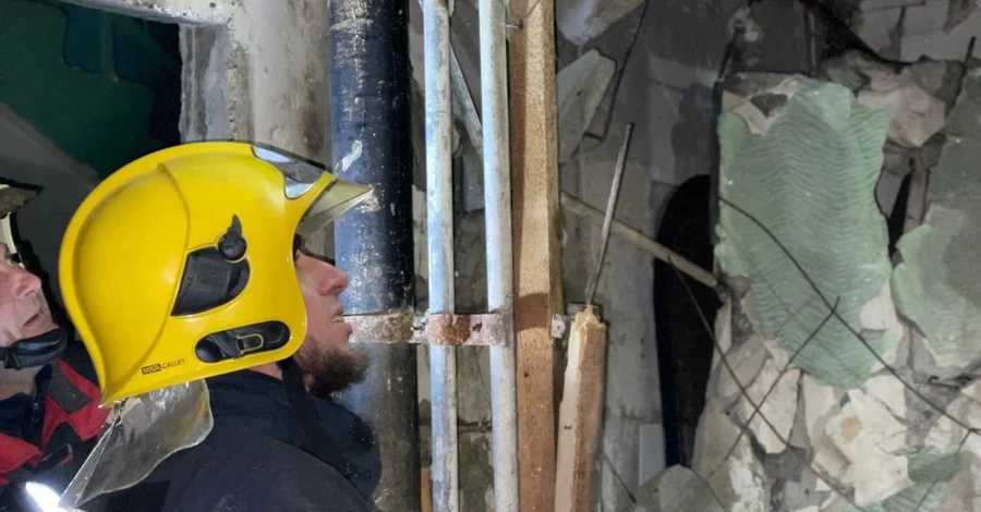 Росія вдарила КАБом по Запорізькому району, є загиблі та поранені