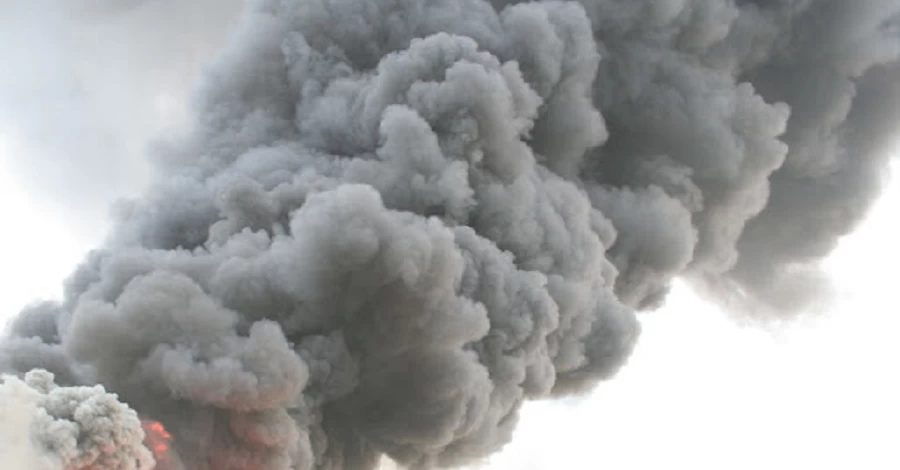 Россияне ударили ракетой по жилым домам Умани, среди раненых есть дети