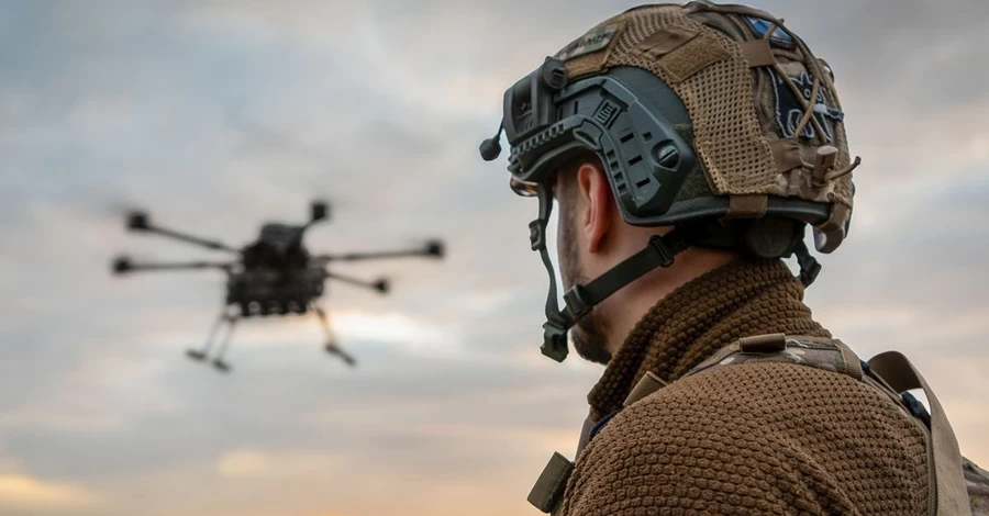 Українські дрони атакували командний пункт ГРУ та десантні катери ЧФ РФ