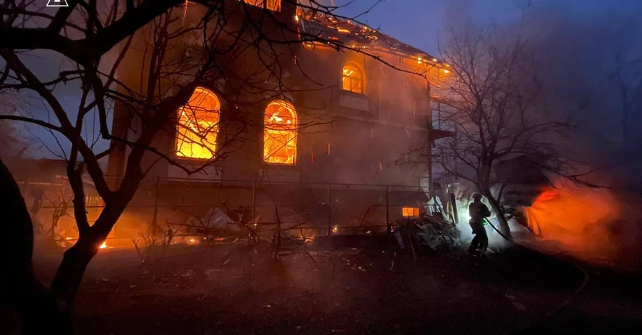 Россияне атаковали Киев - горят многоэтажки, есть раненые