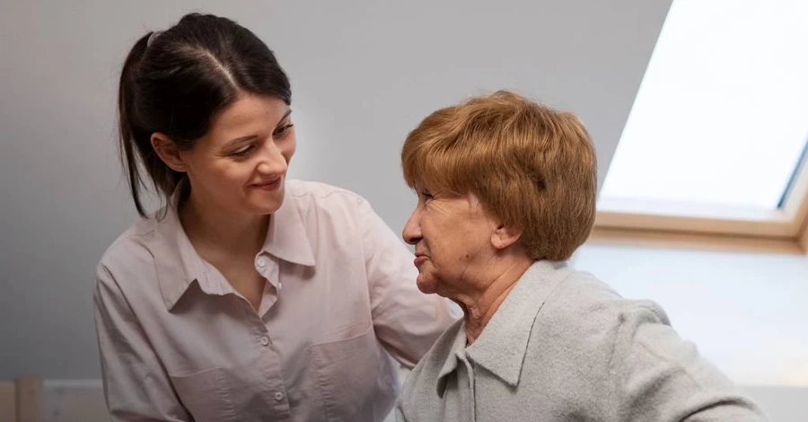 Оклади соцпрацівників зростуть у 2,5 рази з нового року 