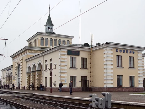 РФ ударила по железной дороге в Ковеле - поврежден локомотив и грузовой вагон