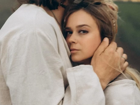 Певица Лавика впервые стала мамой