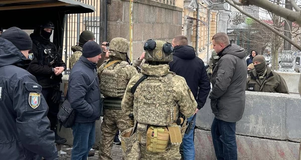 Пяти народным депутатам, подозреваемым в организации ОПГ, объявили подозрение 