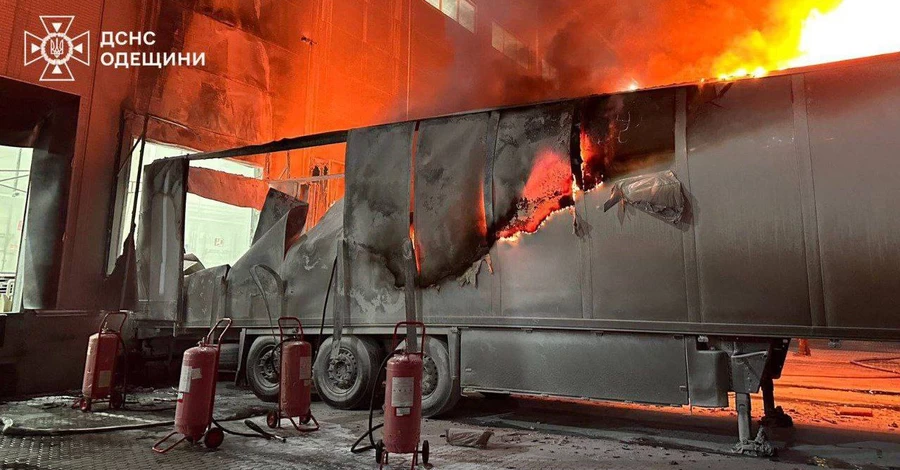  В Одесі уламки дронів знищили посилки Нової пошти на 2,3 млн гривень 