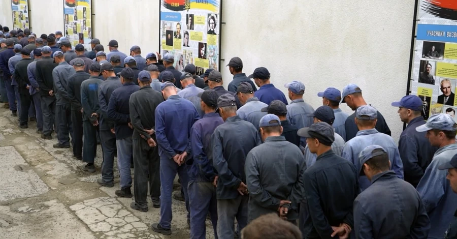 С начала полномасштабной войны более 10 тысяч солдат РФ попали в плен 