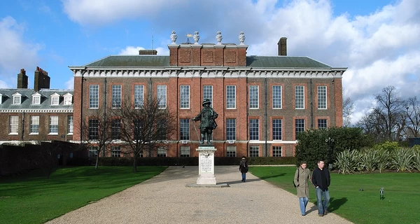 В Британии арестовали мужчину, который дважды проникал в резиденцию принца Уильяма и Кейт Миддлтон