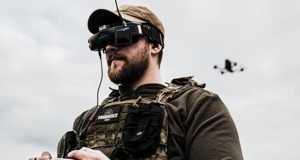 Украинские дроны ударили по российской базе с топливом на Луганщине и станции в Крыму 