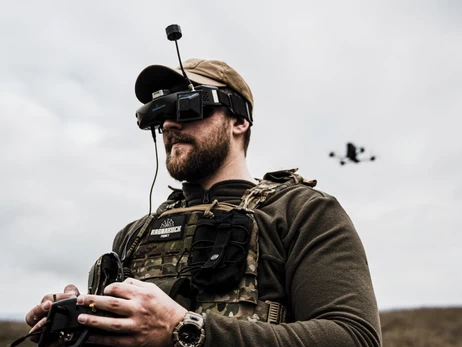 Украинские дроны ударили по российской базе с топливом на Луганщине и станции в Крыму 