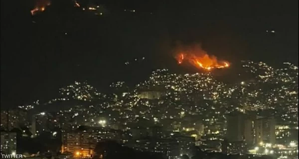 Мадуро объявил чрезвычайное положение в Венесуэле и обвинил США в нападении на страну