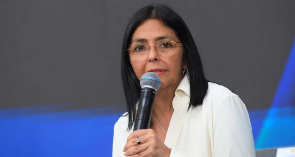 Вице-президент Венесуэлы могла сбежать в РФ - в Кремле опровергают и заявляют об 