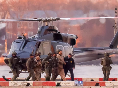 Мадуро та його дружину доставили до суду Нью-Йорка у бронемашині