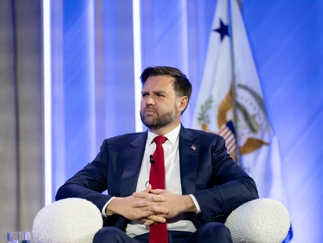 У США чоловік із молотком намагався проникнути в будинок Джей Ді Венса 