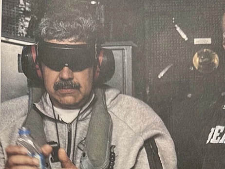 Костюм Nike Tech Fleece стал вирусным после фото задержанного Николаса Мадуро