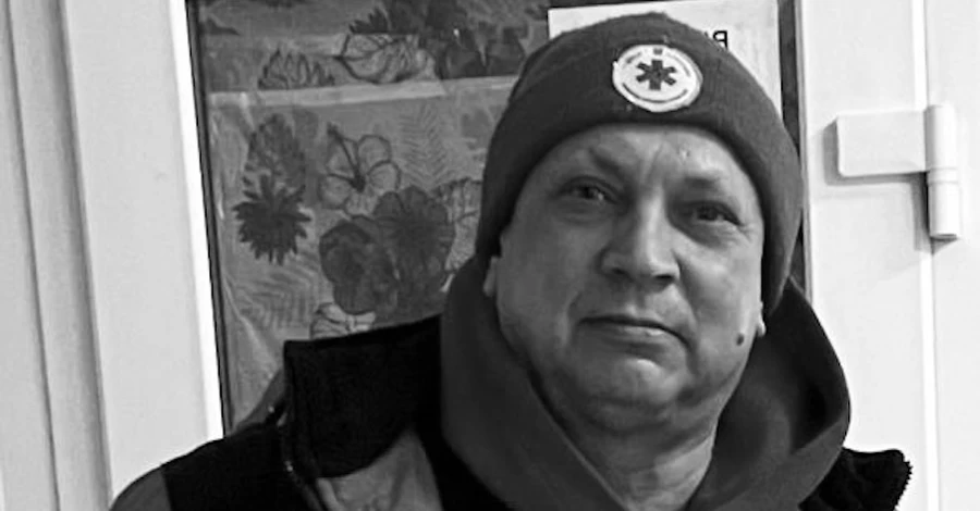 Во время повторного российского удара по Киеву погиб 56-летний медик Сергей Смоляк