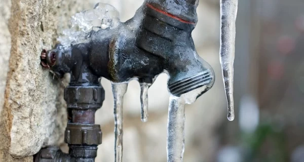 Олег Попенко - о том, как восстанавливается отопление после слива воды из батарей