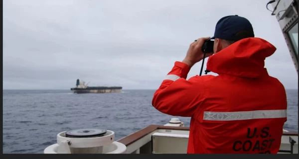 На затриманому Штатами танкері РФ було 17 українців, – посольство у США