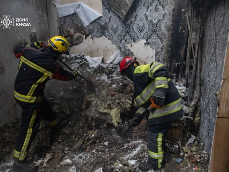 В Киеве завершили спасательные работы после удара РФ - 4 погибших, 25 пострадавших 