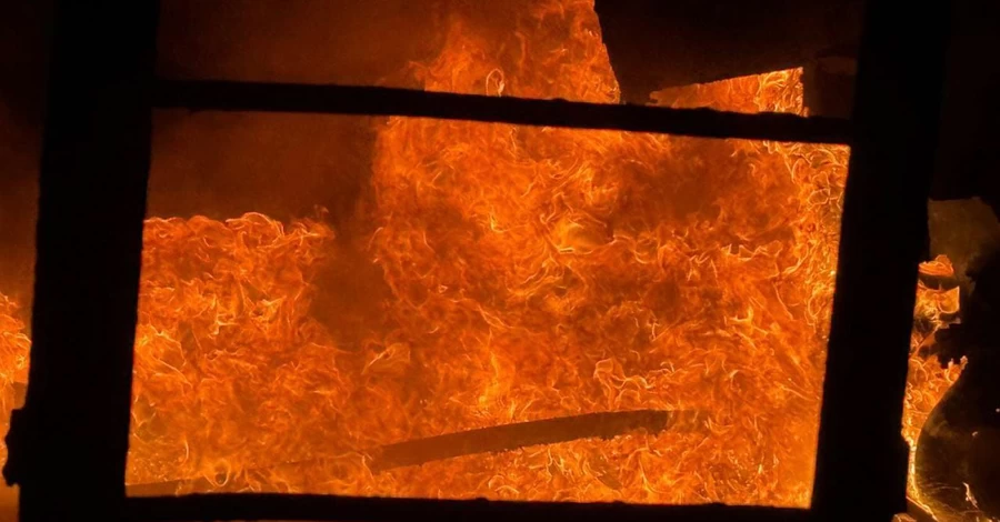 Росіяни вночі вдарили по об'єктах критичної інфраструктури Житомирщини, поранені двоє працівників