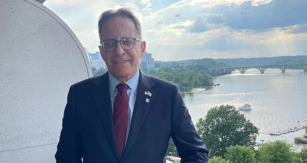 Главу офиса Нетаньяху задержали для допроса из-за утечки документов в Bild