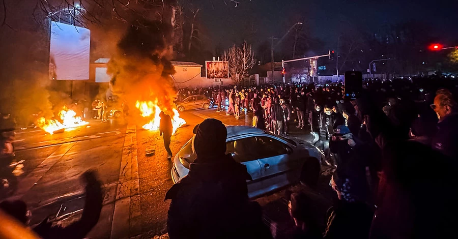 Число загиблих під час двотижневих протестів в Ірані перевищило 500 осіб