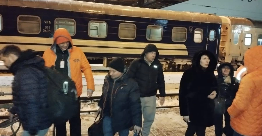 Росія зранку повторно атакувала залізницю