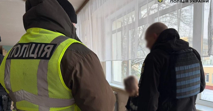 Нападение ученика в школе квалифицировано как покушение на убийство, все пострадавшие в больнице, - полиция 