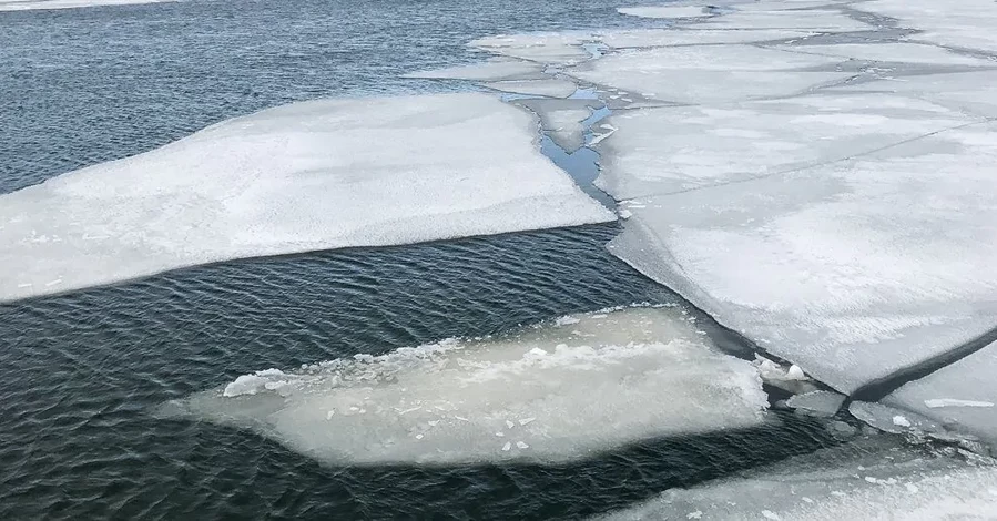 У Польщі експоліцейський зі Слов’янська врятував двох дівчаток, що провалилися під лід