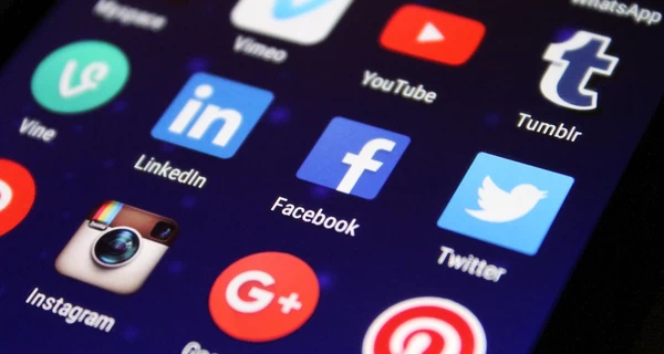 В Австралії заблокували 550 тисяч дитячих акаунтів після заборони соцмереж