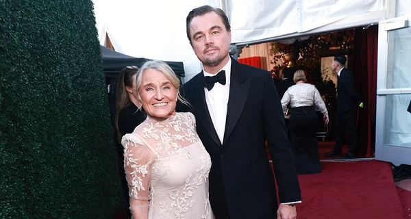 Ди Каприо пришел на «Золотой глобус» с мамой, оставив девушку дома
