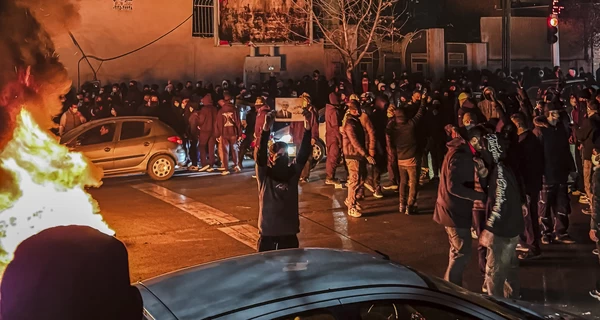 США закликали американців терміново виїжджати з Ірану