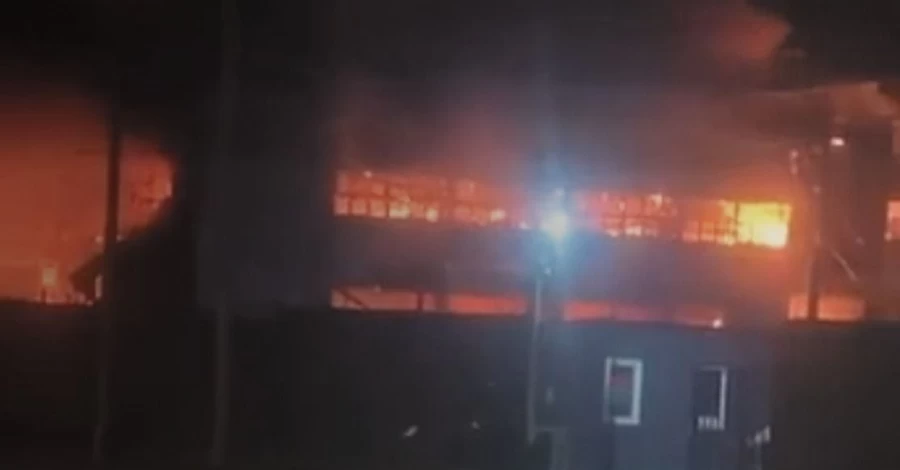 Украинские силы нанесли удар по заводу в Таганроге, производящему дроны