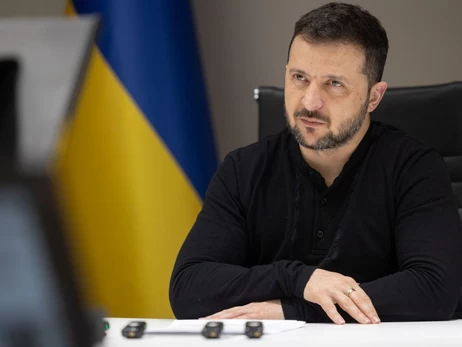 Режим, що вбив стільки людей, не заслуговує на існування, - Зеленський про протести в Ірані