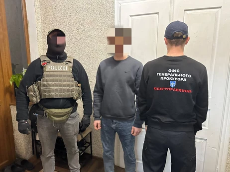 В Україні затримали хакерську групу, яка викрала 1,5 млн доларів у американців