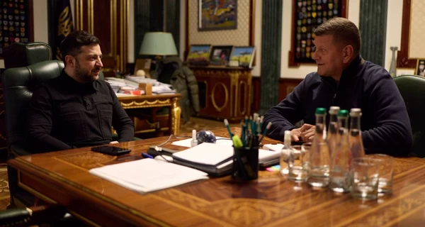  Зеленский встретился с Залужным и поблагодарил за 