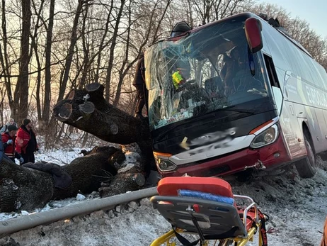 На Львівщині потрапив у ДТП автобус 