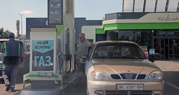 Шмыгаль заявил, что запасов топлива в Украине хватит более чем на 20 дней