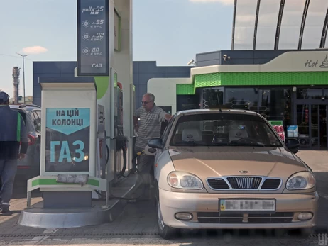 Шмыгаль заявил, что запасов топлива в Украине хватит более чем на 20 дней