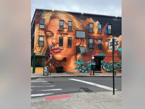 В Бруклине появился мурал с изображением украинки Заруцкой, профинансированный Маском