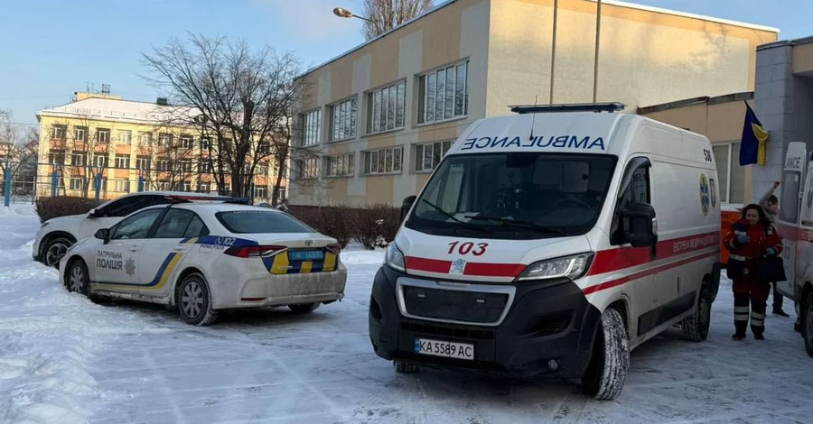 Уряд заборонив у школах нунчаки, енергетики та дрилі: увесь перелік та винятки