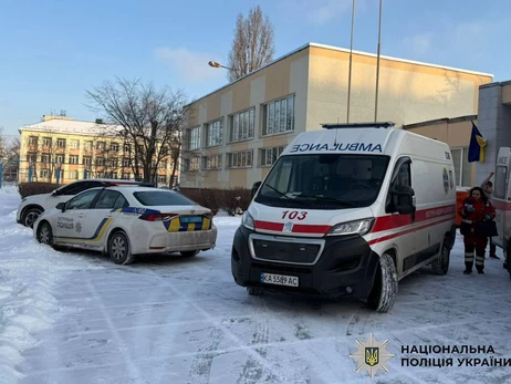 Кабмин запретил в школах нунчаки, энергетики и дрели: весь список и исключения