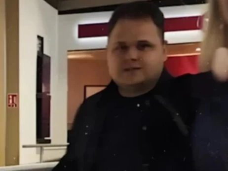 Роман Кравец, которого ЦИК признала нардепом, отказался от мандата, находясь в Израиле