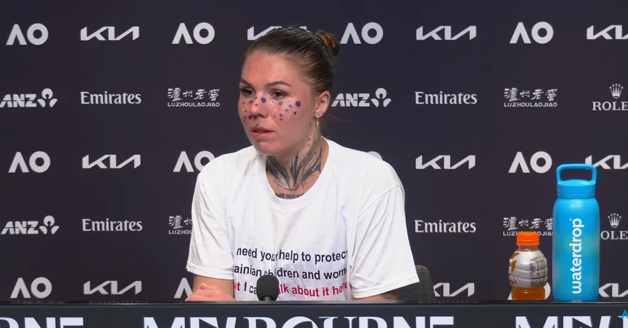 Українська тенісистка прийшла на пресконференцію Australian Open у футболці з закликом про допомогу